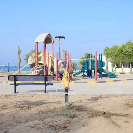 Capital O 224 Holiday Beach Resort-2