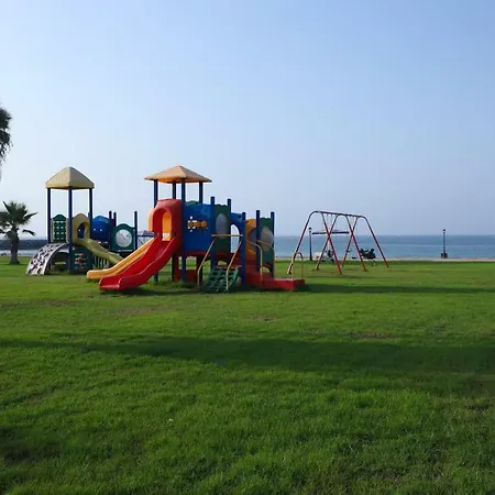 Capital O 224 Holiday Beach Resort-3